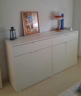Aparador blanco IKEA - 