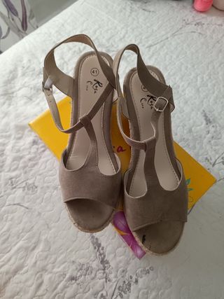 Sandalias cuña Rosa Cano Taupe nº41