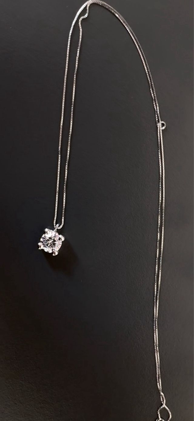 Collar oro blanco 18kt con colgante circonita 6mm