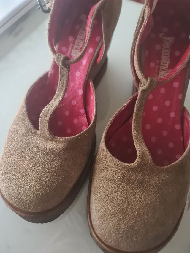 Zapatos Jocomomola serraje beige