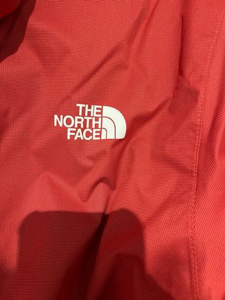 Chaqueta The North Face roja