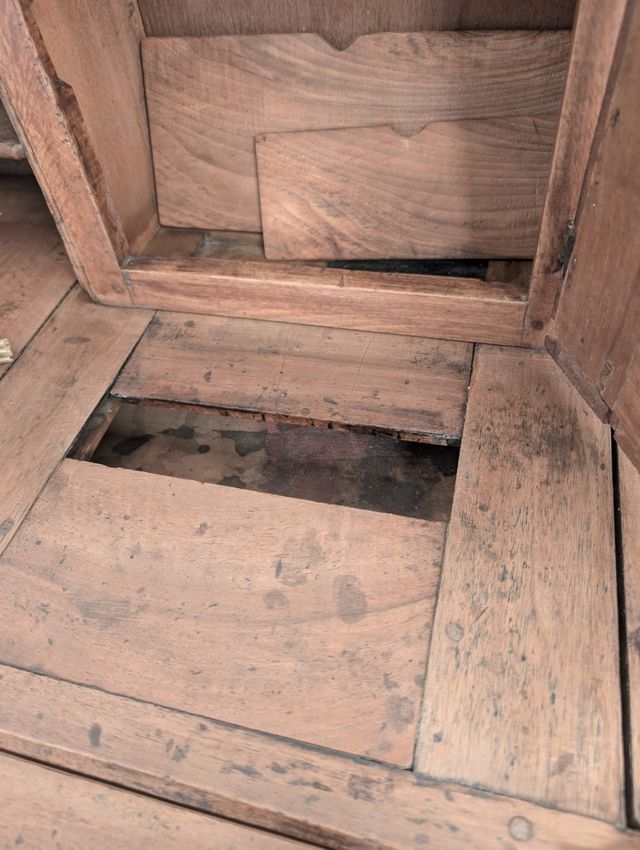 Antiguo secreter frances de nogal