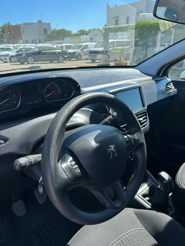 Peugeot 208 2018