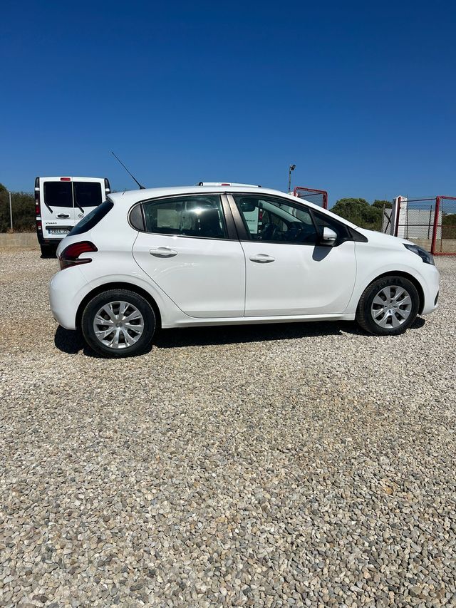 Peugeot 208 2018