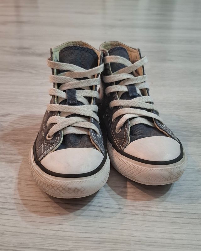 Converse grises niño - talla 27