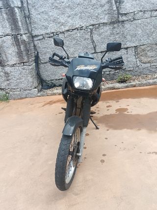 Dominator nx650 