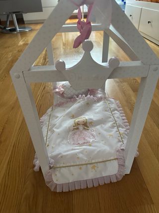 Cama cuna madera muñecas
