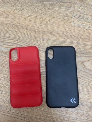 Fundas iPhone XR: roja y negra