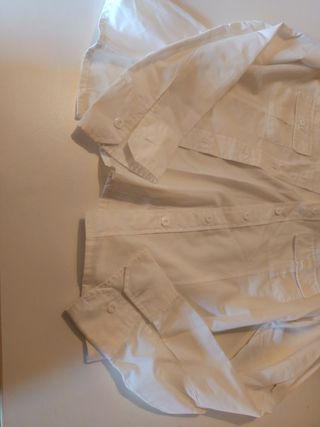 Camisa blanca mujer T-S (36) entallada.