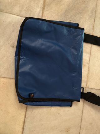 Bolsa azul impermeable