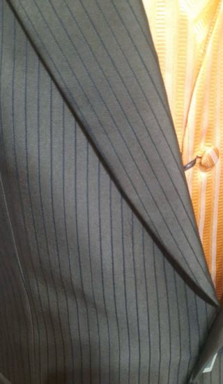  talla 48 de chaqueta y talla 40 de pantalón.
