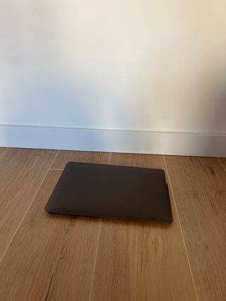 Funda MacBook Air 13" gris oscuro 