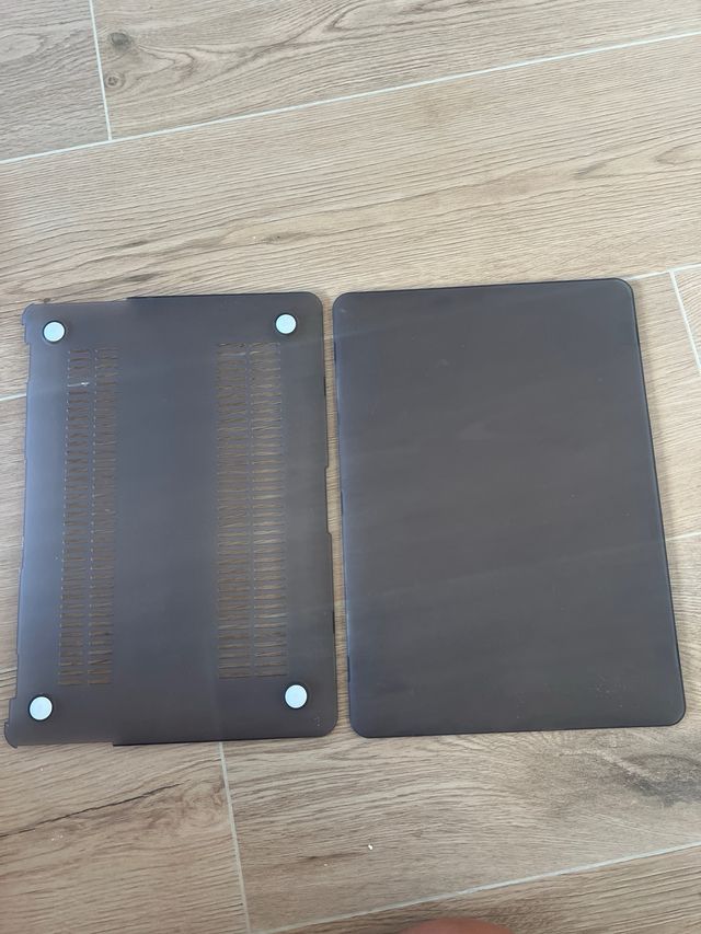Funda MacBook Air 13" gris oscuro 