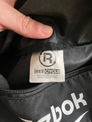 Riñonera Reebok negra