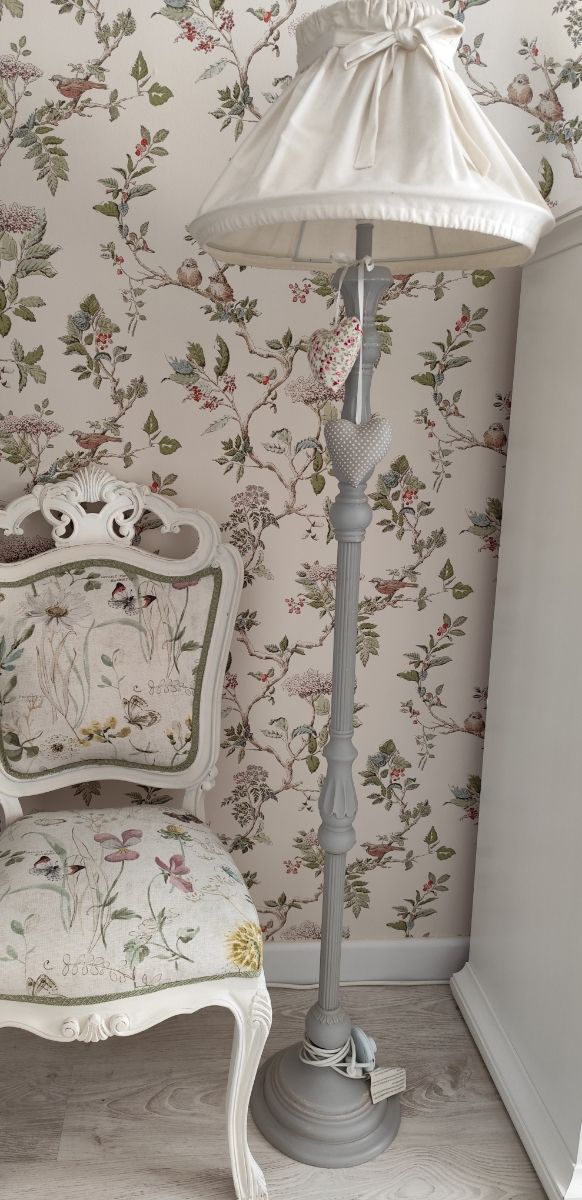 Lampara pie gris 1'60.