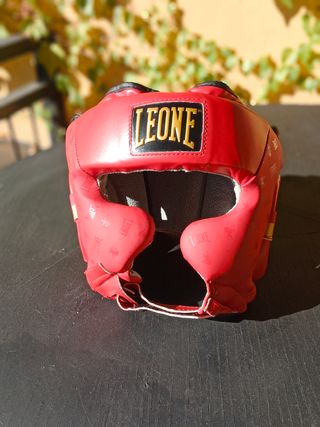 Casco boxeo Leone talla M. perfecto para sparring.