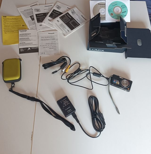 Panasonic Lumix DMC-FX37 Cámara compacta