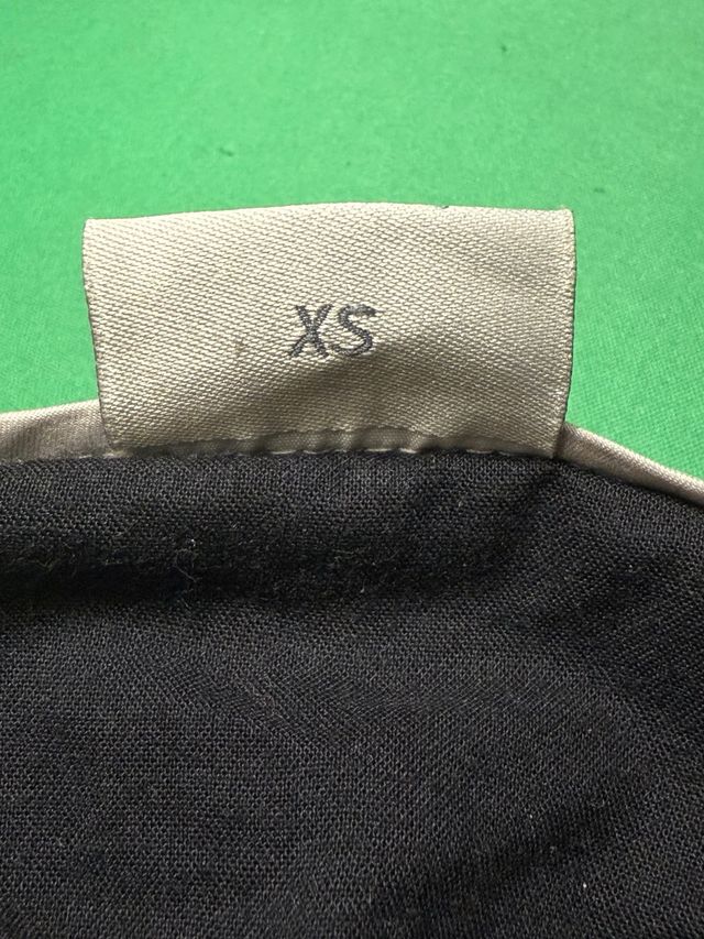 Pantalones beige. Nuevo