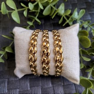 Brazaletes dorados con brillantes