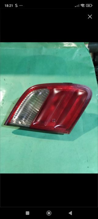 Piloto trasero Mercedes-Benz W210