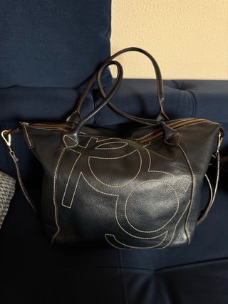 Bolso azul marino de piel