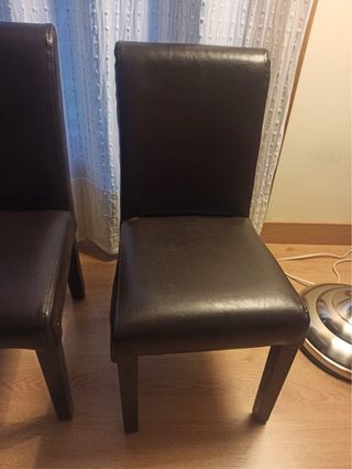 Dos sillas pequeñas - Negro