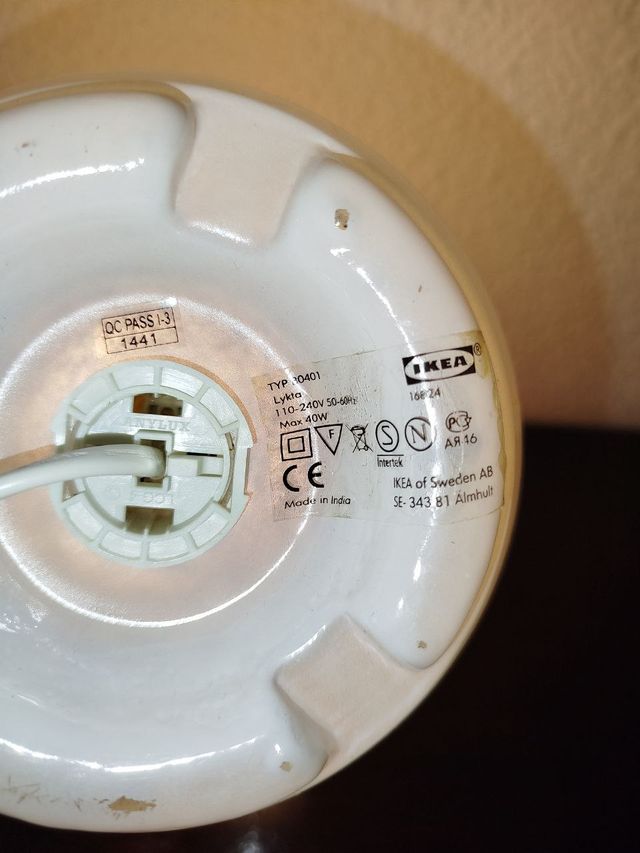 juego de dos Lamparas de mesa de Ikea.