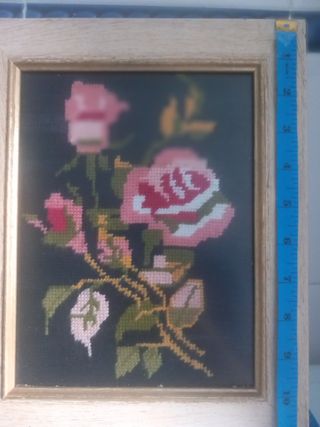 Cuadro bordado a mano - Rosas