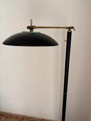 Lámpara pie vintage - metal negro y dorado