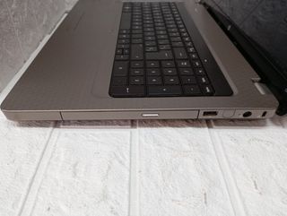 Portátil HP G72-B30SS Gris (1717)