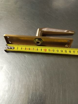 Falleba latón dorada de cuadradillo