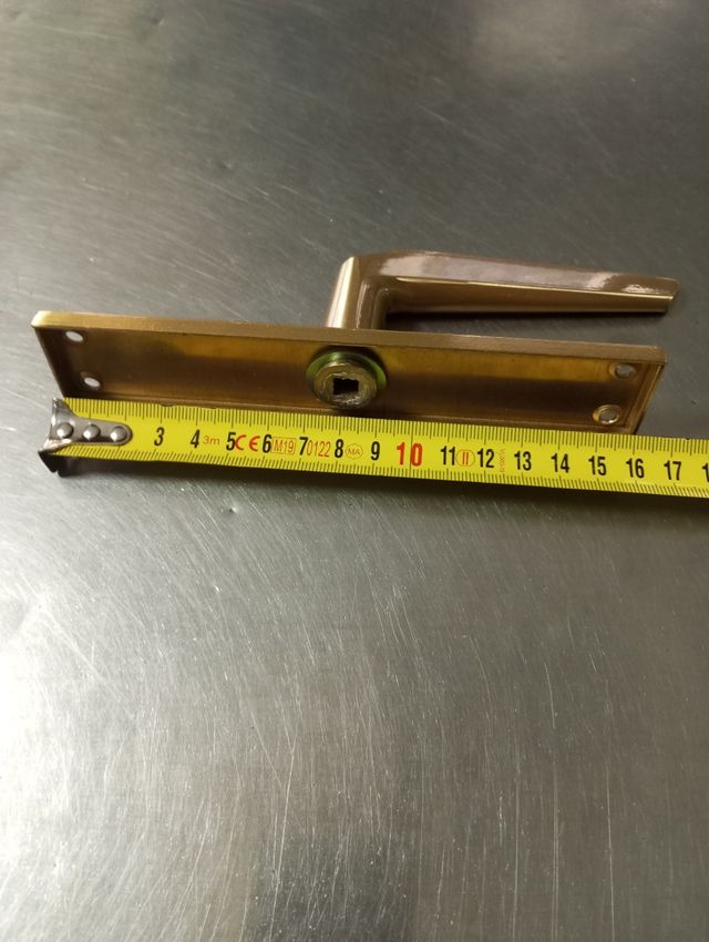 Falleba latón dorada de cuadradillo