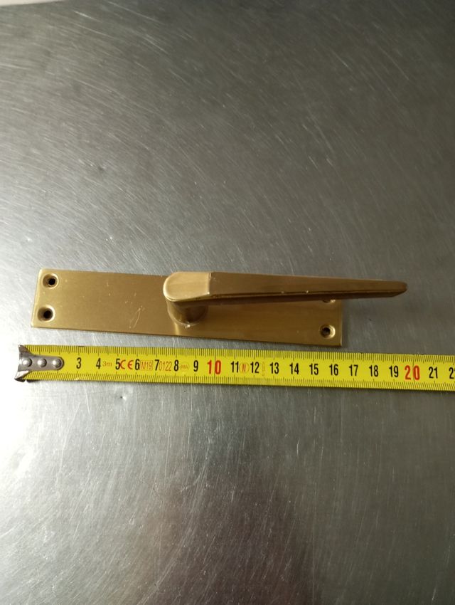 Falleba latón dorada de cuadradillo