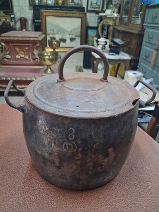 Olla hierro fundido antigua