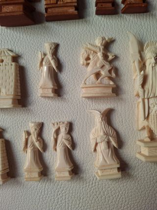 Scacchiera vintage, materiali preziosi "no oro"