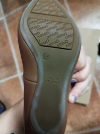 Zapatos miMao Marrón