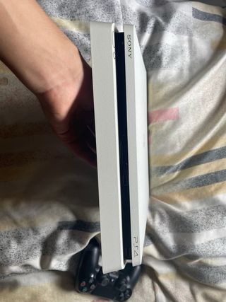 PS4 (PlayStation 4) Blanca
