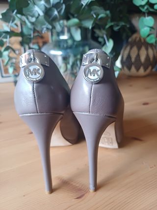 Zapatos Michael Kors plataforma-gris