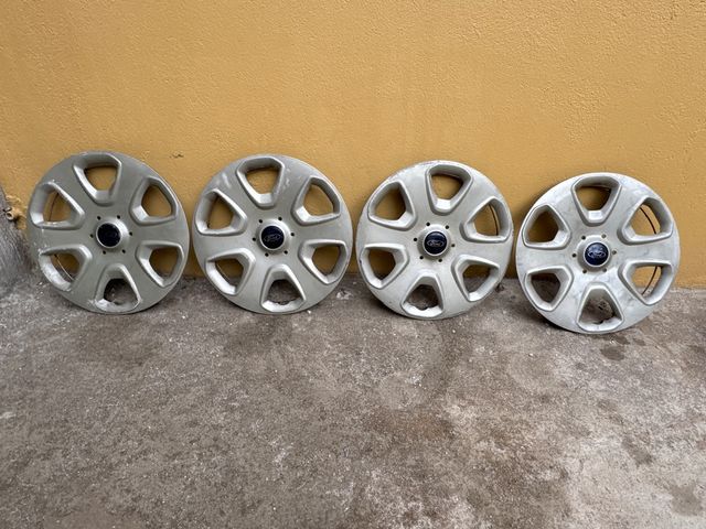 4 Tapacubos Ford - Llantas