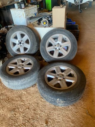 Llantas Land Rover c/cubiertas