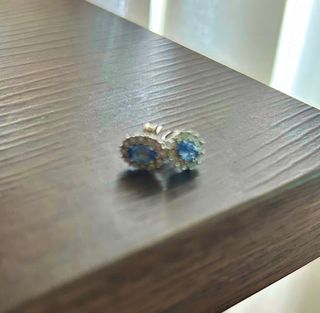 Pendientes Yanes Oro Blanco, Diamantes y Zafiro