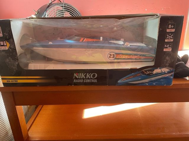 Barco teledirigido Nikko 40MHz