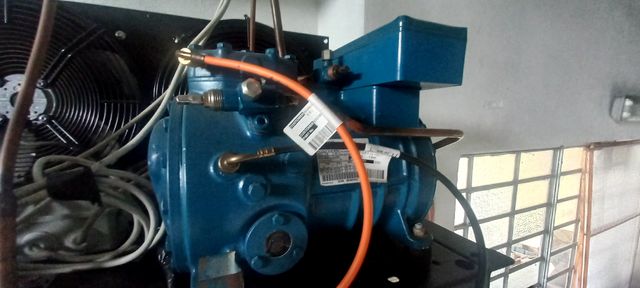 Compressore/motore esterno frigorifero