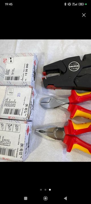 Juego alicates Knipex: 3+1