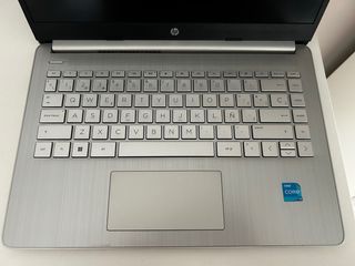 Portátil HP 14s-dq2xxx i3 11ª Gen