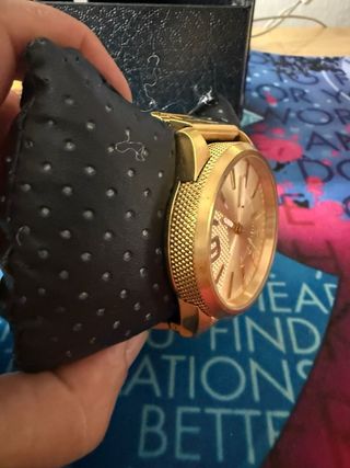 Reloj Diesel dorado
