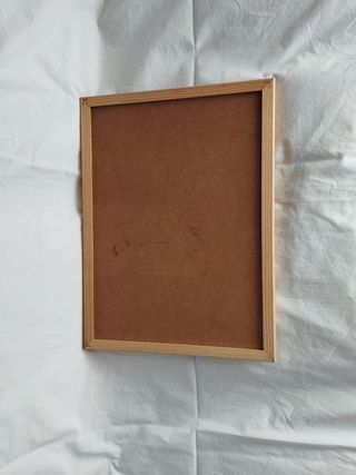 Pizarra blanca con marco de madera
