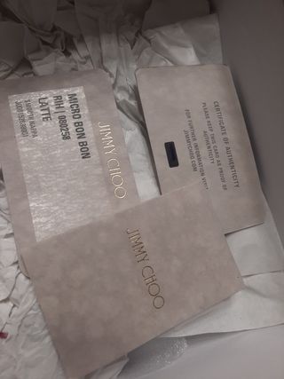 Caja Jimmy Choo Gris
