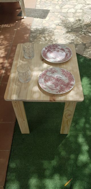 Mesa jardín madera nogal