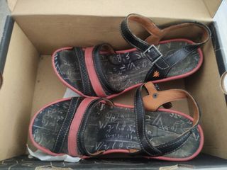 Sandalias Art tacón negras rojas 40